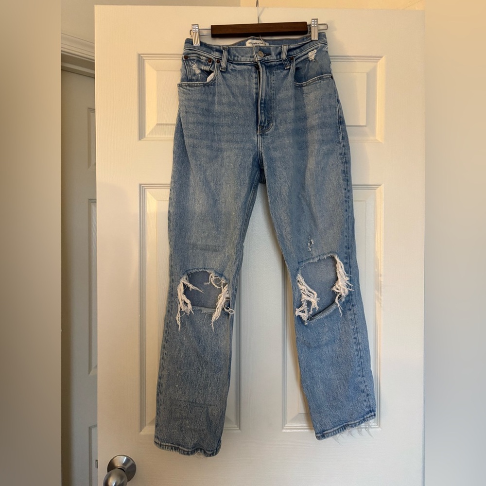 Abercrombie & 90’s straight high rise Jeans